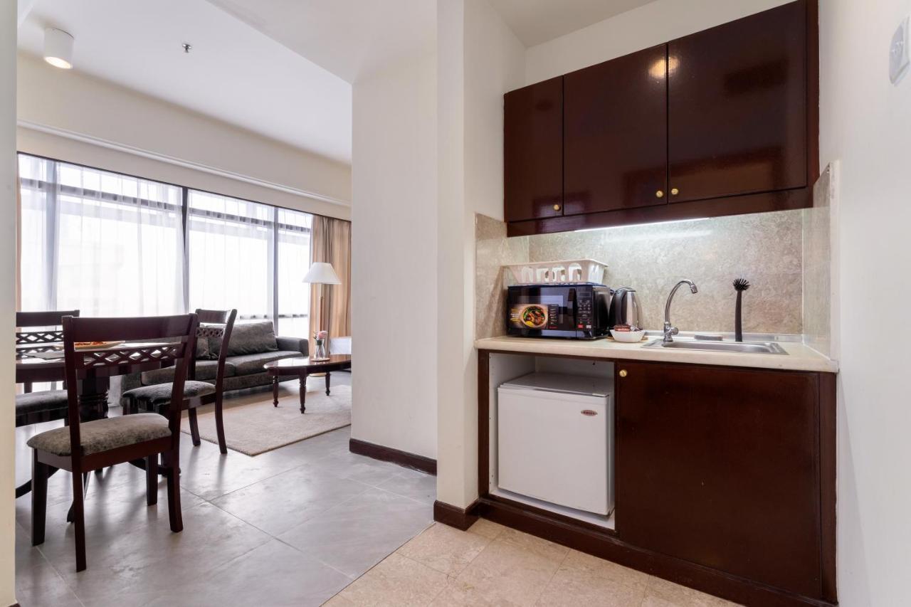 Luxhouz Suites At Times Square 쿠알라룸푸르 외부 사진