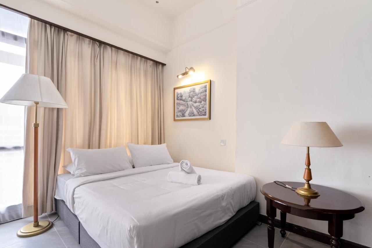 Luxhouz Suites At Times Square 쿠알라룸푸르 외부 사진