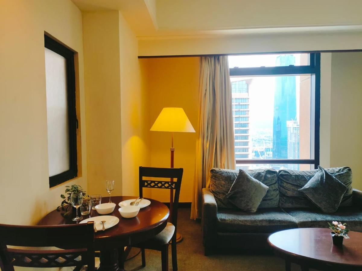 Luxhouz Suites At Times Square 쿠알라룸푸르 외부 사진