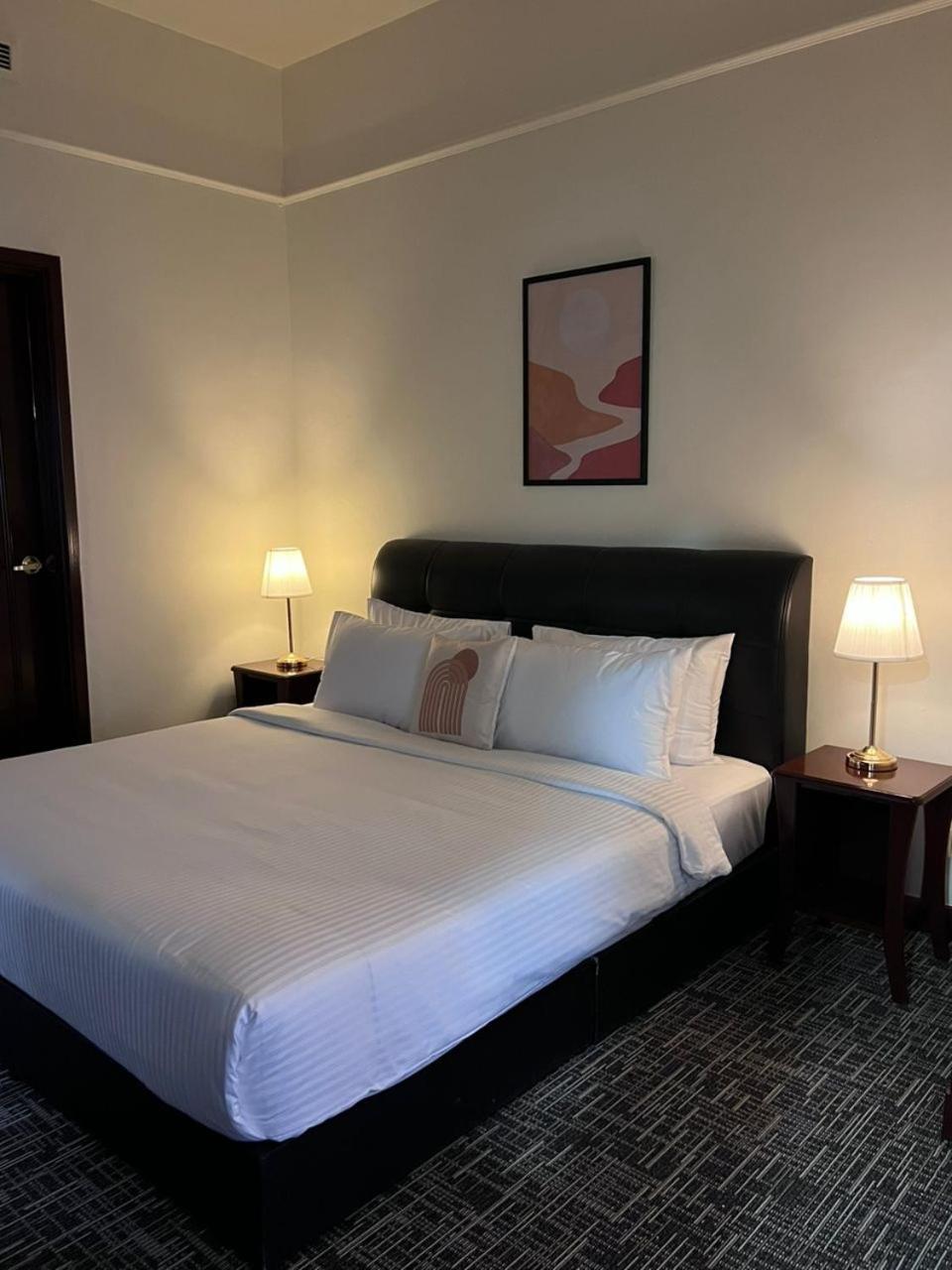 Luxhouz Suites At Times Square 쿠알라룸푸르 객실 사진