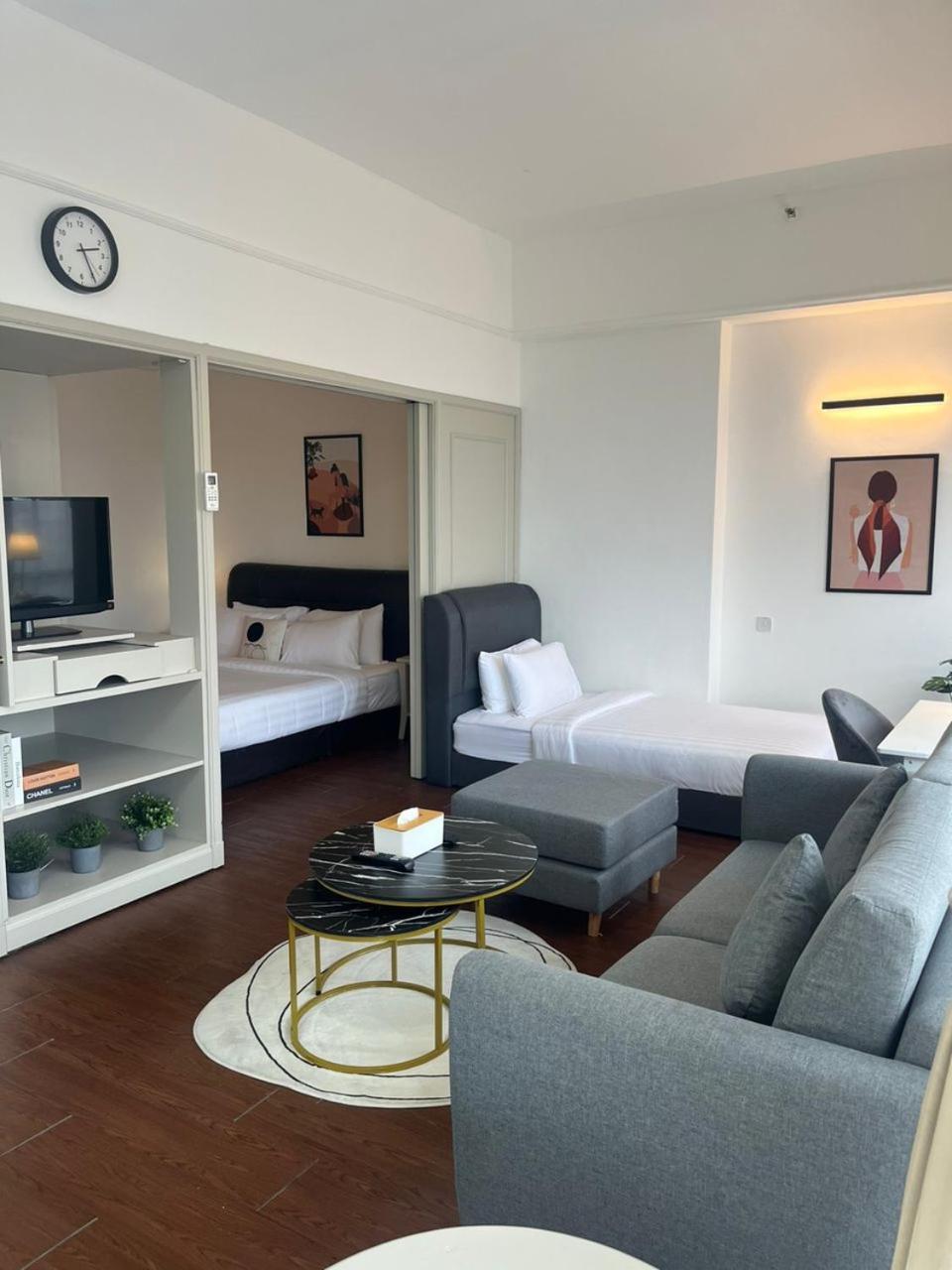 Luxhouz Suites At Times Square 쿠알라룸푸르 외부 사진