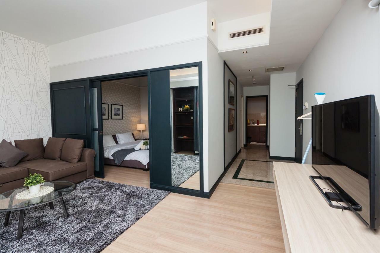 Luxhouz Suites At Times Square 쿠알라룸푸르 외부 사진
